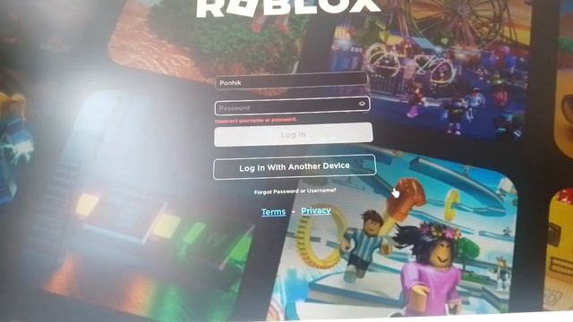 я создал новый акаунт в роблоксе. пончик роблокс