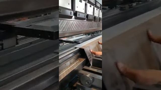 Durma Press Brake AD/R 30135.Feral Company. Shelves Factory in Kosovo смотреть онлайн