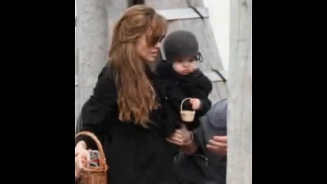 Happy 2th birthday Vivienne and Knox Jolie-Pitt 2010 смотреть онлайн