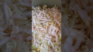 Капуста  с  рассолом и яблочным уксусом  получилась 🔥,хрустящая!