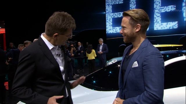 BMW i Vision Dynamics A New Form of Electrifying Driving Pleasure 3 смотреть онлайн