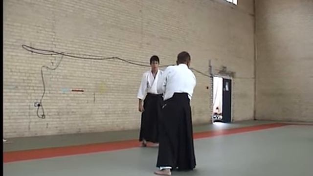 Айкикай Великобритании. Практика с гостем (учителем) Юкимицу Кобаяси и инструкторами (2003) - ч 2