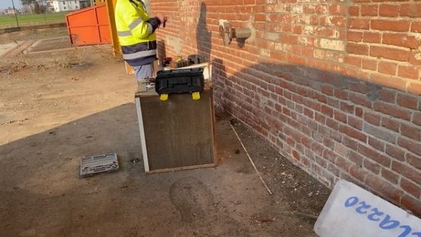 Меняем колодки на dodge Durango