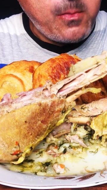 Тушёная ножка индейки | Объеденье | Звуки еды | АСМР | #короткоевидео