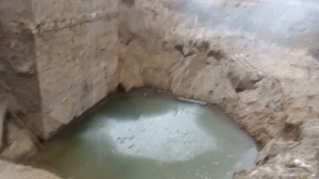 Взрыв в бассейне с4 и гранаты | Большая канава со взрывоми | Запретная зона взрывов петард смотреть онлайн