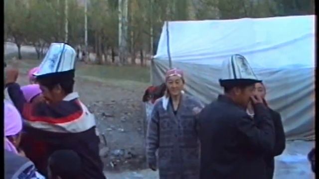 Архив 2003. Сүннөт той. үзүндү. Көк -Бел. смотреть онлайн