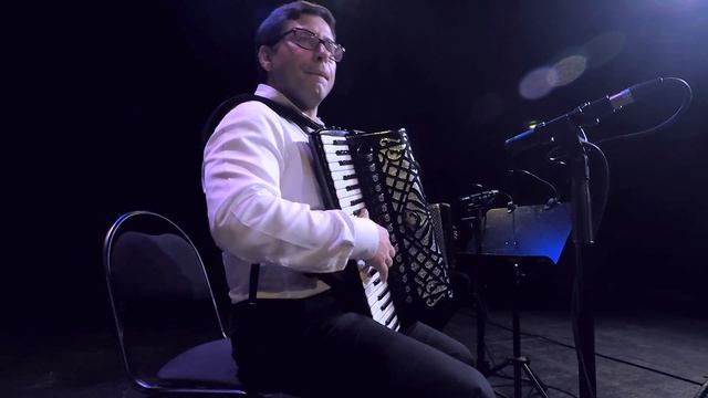 "Три аккордеона. Мировые хиты" - Финал концерта в ММДМ 30 мая 2023 г. смотреть онлайн