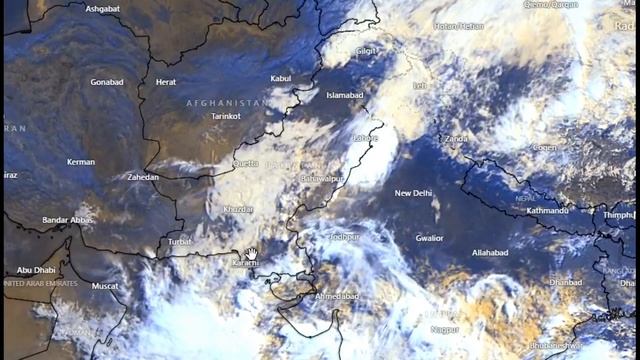 Heavy Storm developed near Karachi | Rains is coming | Low pressure rain in Karachi | Weather repor смотреть онлайн
