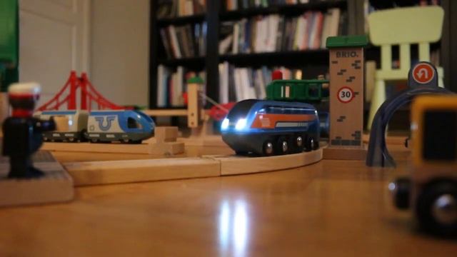 BRIO Smart Tech train смотреть онлайн