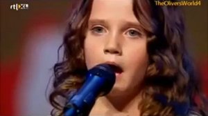 Девочка спела так, что зал аплодировал стоя, а жюри открыли рты.