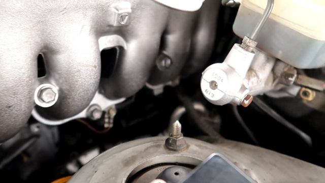 Manual IS300: Much Needed Oil Change смотреть онлайн