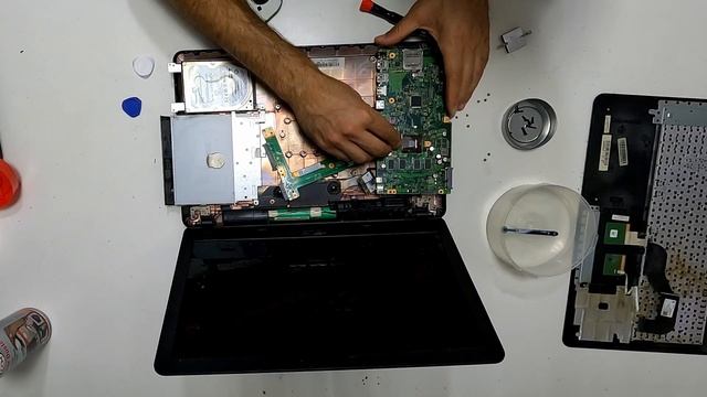 Replace Thermal Paste In Asus X540S. Disassembly Asus X540