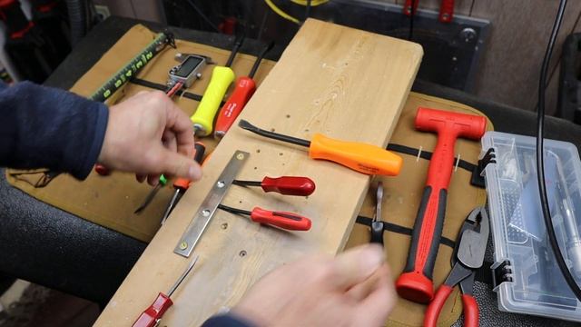 Lisle Pocket Pry Bars: Snap On killer? A solid design but no branding and made in China. What gives смотреть онлайн