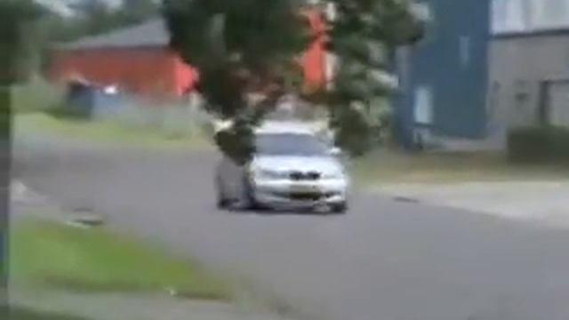 Bmw 130 im Drift смотреть онлайн