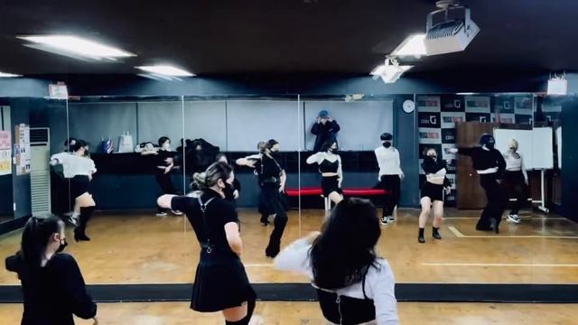 『 Waacking 클래스 2월 』 Cry for me - Twice | A.K.A KIRKE / [왁킹] смотреть онлайн