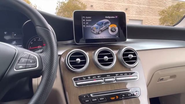 2017 Mercedes GLC 300 4Matic смотреть онлайн