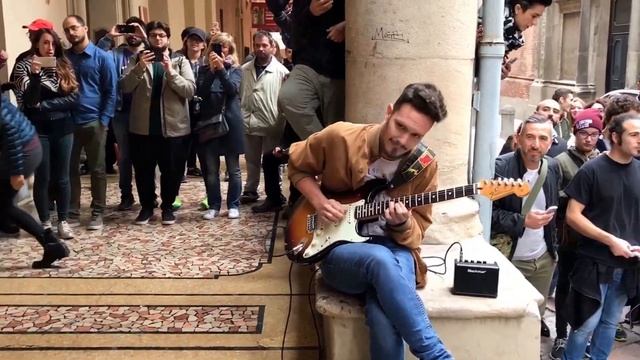 Red Hot Chili Peppers exit @Bologna hotel смотреть онлайн