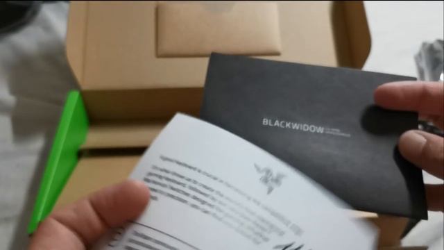 Razer Blackwidow mini V3 65% Unboxing смотреть онлайн