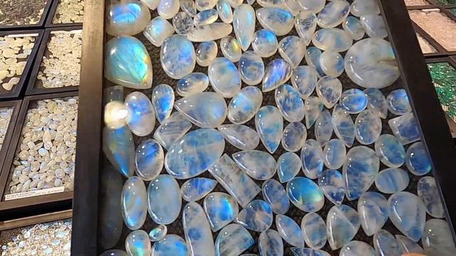 Tucson Gem & Mineral Show 2020 : THE LOST EPISODES! Village Silversmith смотреть онлайн