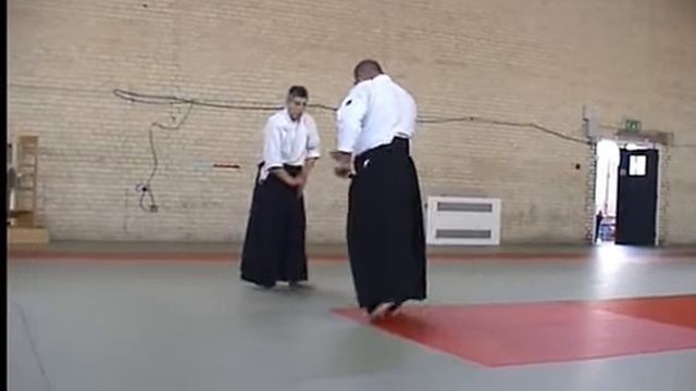Айкикай Великобритании. Практика с гостем (учителем) Юкимицу Кобаяси и инструкторами (2003) - ч 4