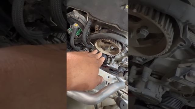 Changement Courroie de distribution Peugeot 308 1.6hdi T9 طريقة تغيير كوروى دستربيسيو смотреть онлайн