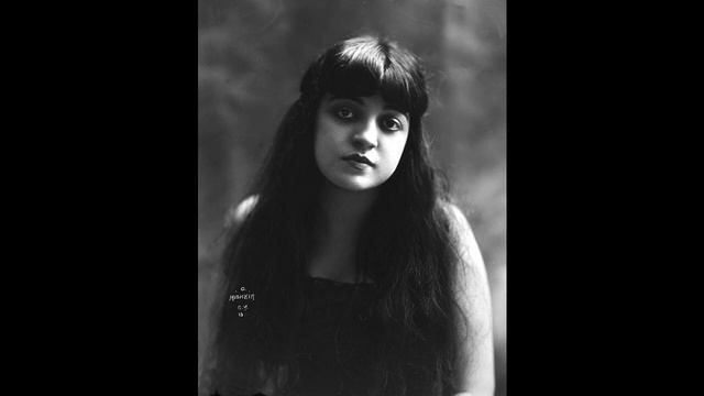Rosa Ponselle (soprano) - Casta diva ('Norma' - Bellini) (1929/8) смотреть онлайн