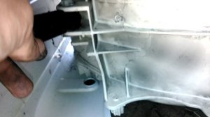 Ремонт стиральной машины indesit wisn 100 как распилить бак самому и заменить подшипники!