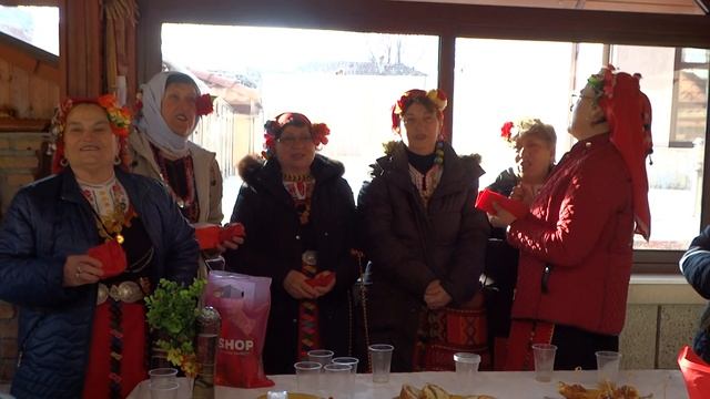 Заправи се село смотреть онлайн