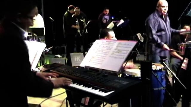 Borinquen tiene montuno - Chino Nuñez and Friends Live in Gent Salsa Competition 2008 смотреть онлайн