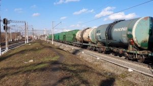 ВЛ10у-772 с грузовым поездом и догоняющий ЭП2К-252 с 1-ей по станции Бирюлёво