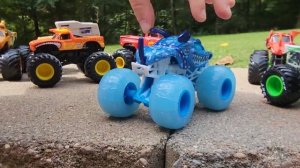 MONSTER JAM MONSTER TRUCKS