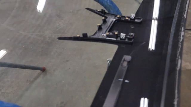 2020 Tesla Model 3 (windshield replacement) смотреть онлайн