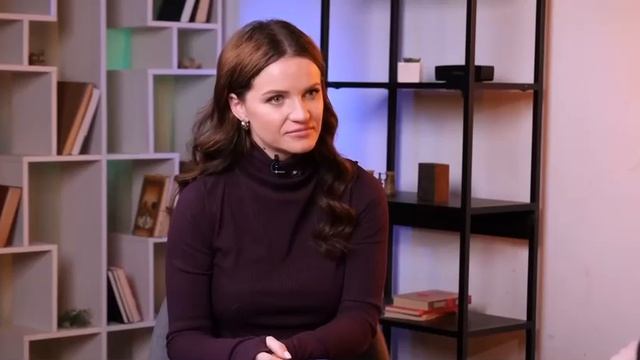 Конечно, у Буткевича не бронь от муниципальной радиокомпании, а он выполняет очень секретные задания смотреть онлайн