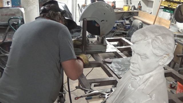 Sculpting the Fisher King - Video #1 смотреть онлайн