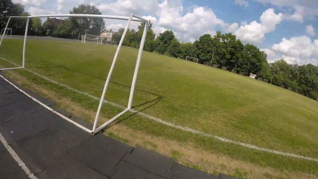 Spinner TOPGUN fpv freestyle in the stadium (компьютерная графика ) смотреть онлайн