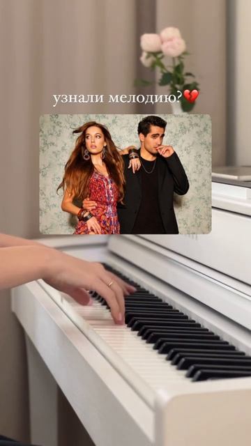 Мелодия из сериала «Зимородок» подобрала на слух #фортепиано #зимородок #pianocover #piano смотреть онлайн