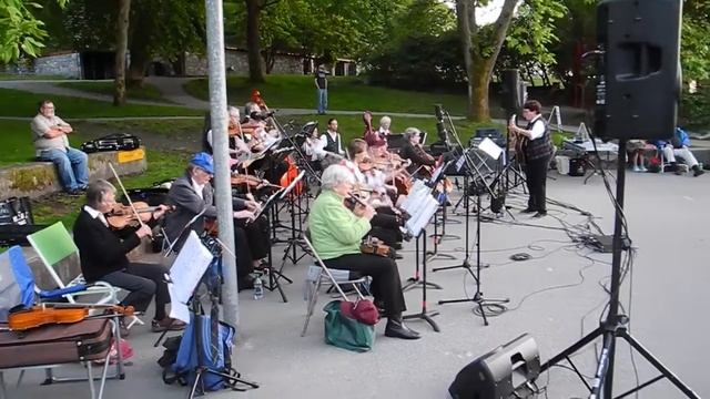 Irish Rover (Reel) Vancouver Fiddle Orchestra смотреть онлайн