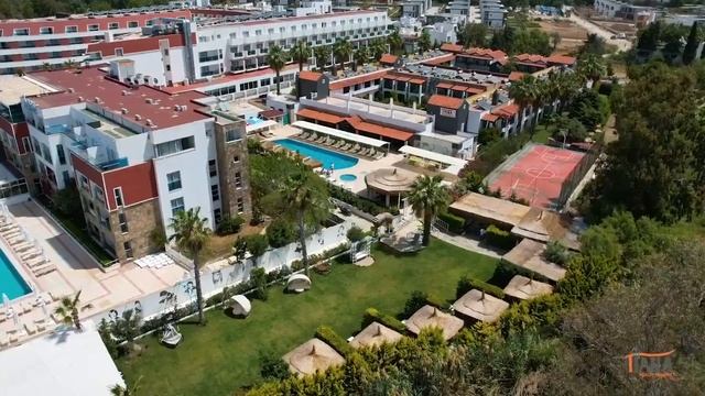 Tiana Beach Resort | Touristica
