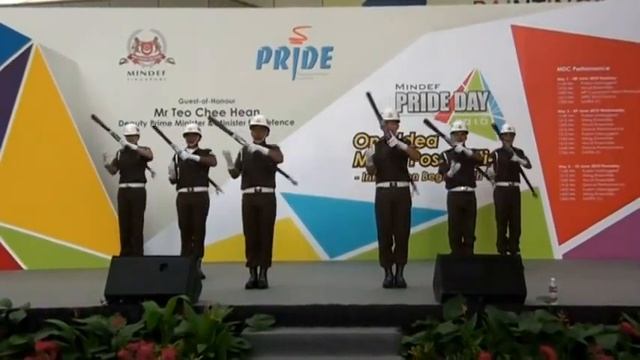 Mindef Pride Day 2010 SPDS segment смотреть онлайн