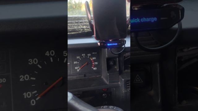 Автоматический держатель с зарядкой на ВАЗ 2109 смотреть онлайн
