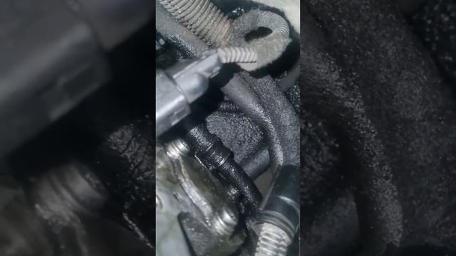 видео замене прокладки тандемного насоса Volkswagen Touareg 2.5 TDI и для чего её менять смотреть онлайн