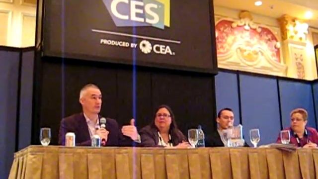 Symantec's Anton Van Deth, Director of Marketing, Family Safety Products at CES смотреть онлайн