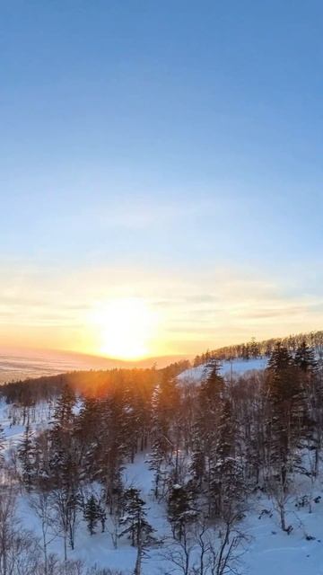 На закате. Подъемник. Сахалин смотреть онлайн