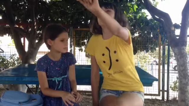 ЗАСТАВИЛА ДЕВОЧКУ ПЛАКАТЬ|СКЕТЧ|ТИПЫ ЛЮДЕЙ НА УЛИЦЕ смотреть онлайн