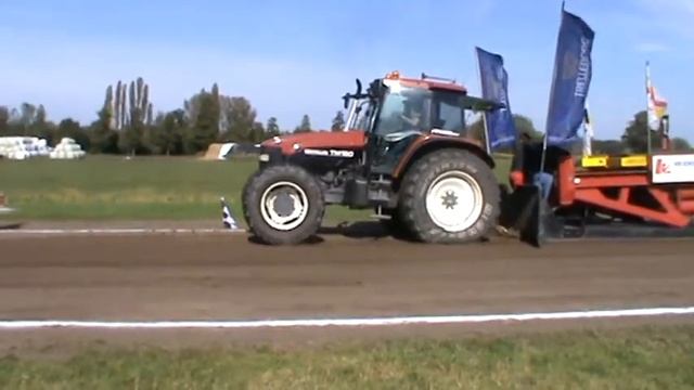 New Holland TM 150 5.5ton BK trekkertrek 2de plaats смотреть онлайн