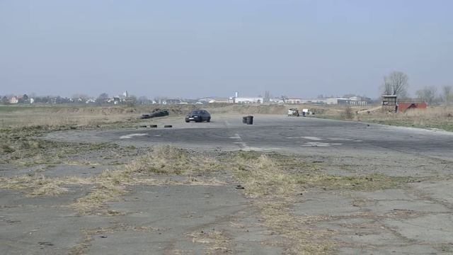 BMW E36 2.5i drifts смотреть онлайн