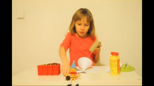 Елка из шариков. Новогодние подарки своими руками смотреть онлайн