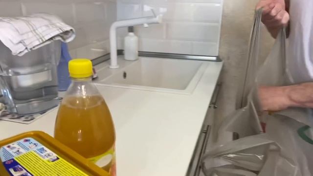 МУЖ СГРЕБАЕТ ВСЁ В О’КЕЙ! ОПЯТЬ РАЗВЁЛ МЕНЯ НА ДЕНЬГИ! смотреть онлайн
