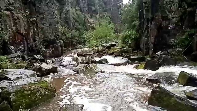 Водопад Нижнеуденский. Природа. Стихия воды! Летний отдых! Активный отдых! смотреть онлайн