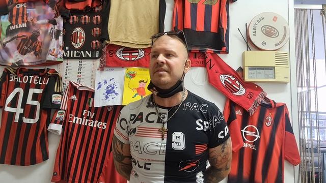 IO NON SO SE QUALCUNO E LIMITATO O PROPIO CAPISCE POCO....AVERE ROTTO IL CAXXO смотреть онлайн